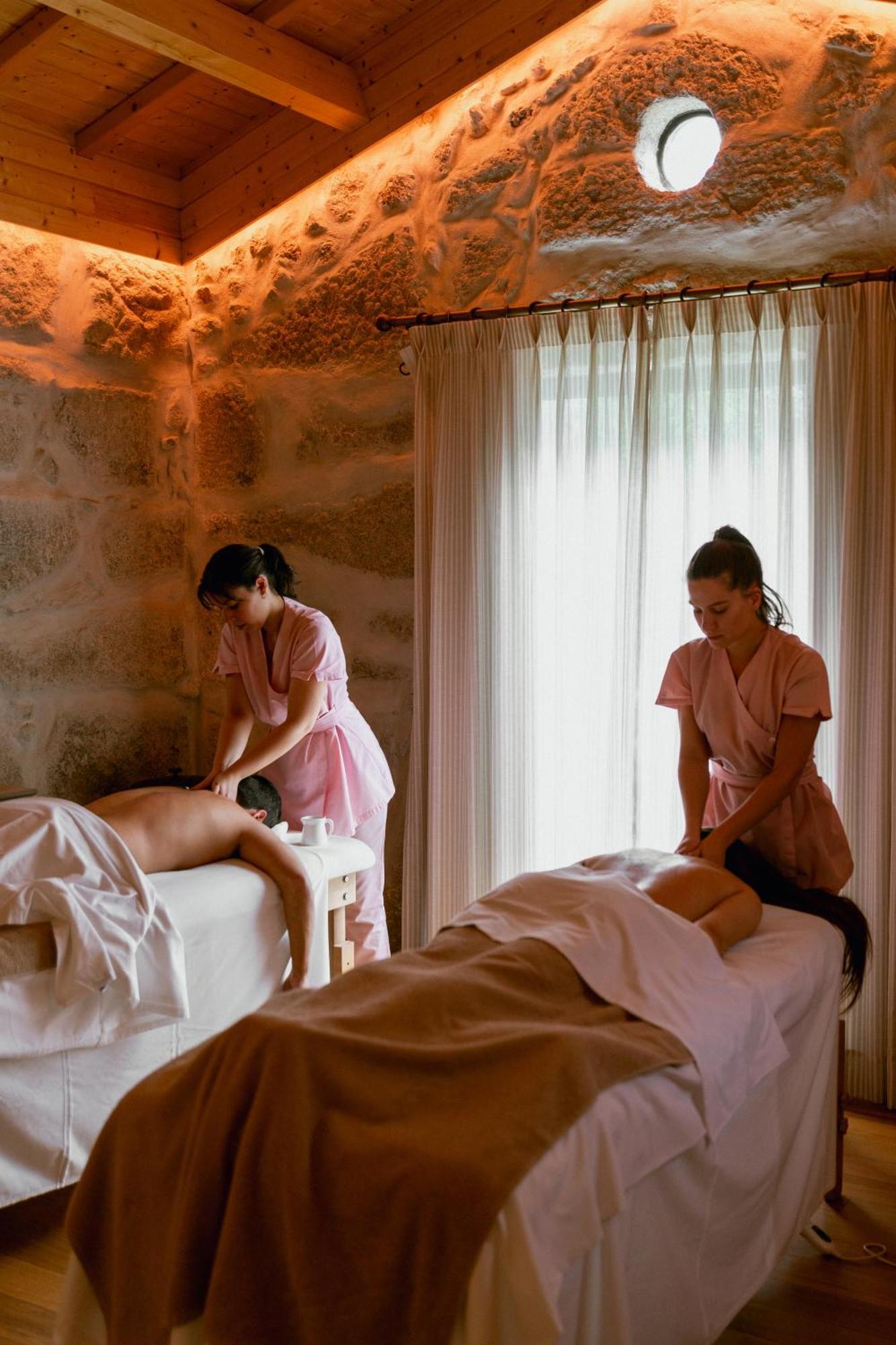 Torel Saboaria Porto Exterior foto Thai massage